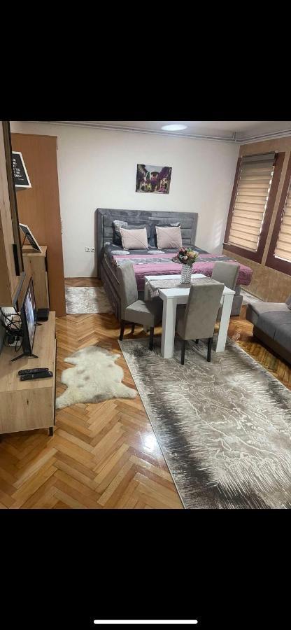 Aloha Apartment Novi Pazar Exteriör bild