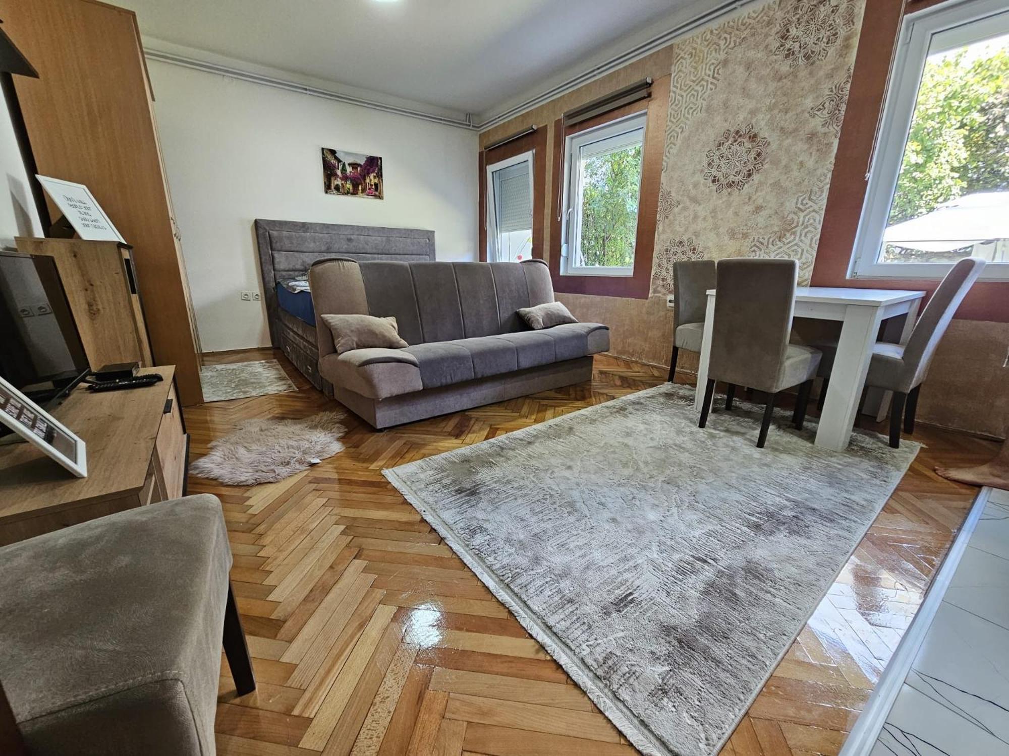 Aloha Apartment Novi Pazar Exteriör bild